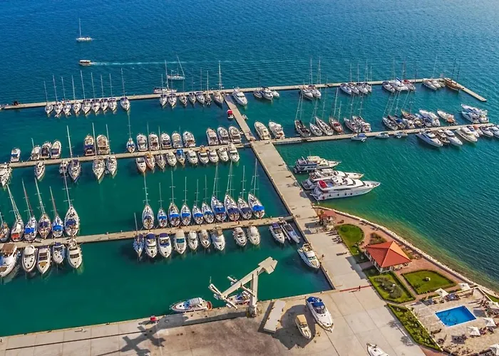 Apartmenthouse تروغير