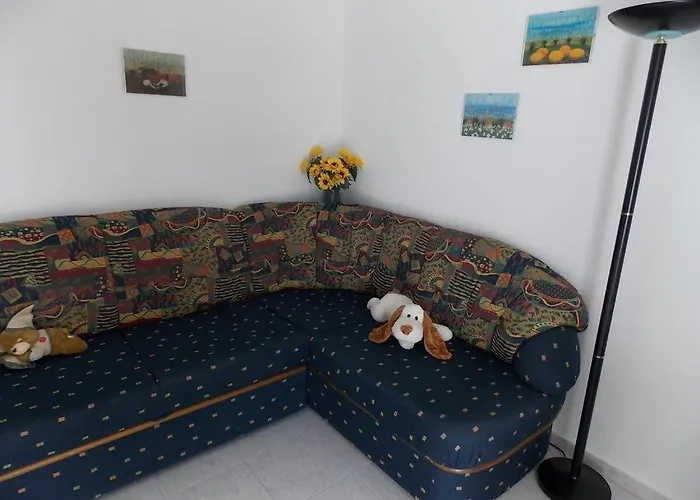 Apartmenthouse *