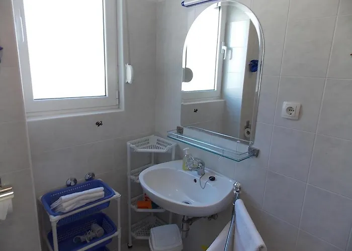 Apartmenthouse شقة *
